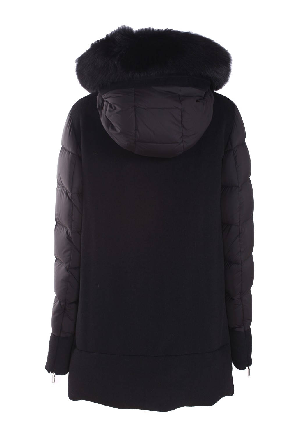 shop MOORER Saldi Giaccone: Moorer giaccone "FRESIA" in misto cachemire.
Cappuccio con bordo in pelliccia staccabile.
Maniche lunghe con zip.
Tascge laterali a filo.
Maniche trapuntate in nylon.
Dettaglio cerniere sui fianchi.
Chiusura con zip con doppio cursore.
Vestibilità regolare.
Composizione: 90% lana vergine 10% cachemire.
Fabbricato in Italia.. FRESIA LE-NERO U0001 number 3191459